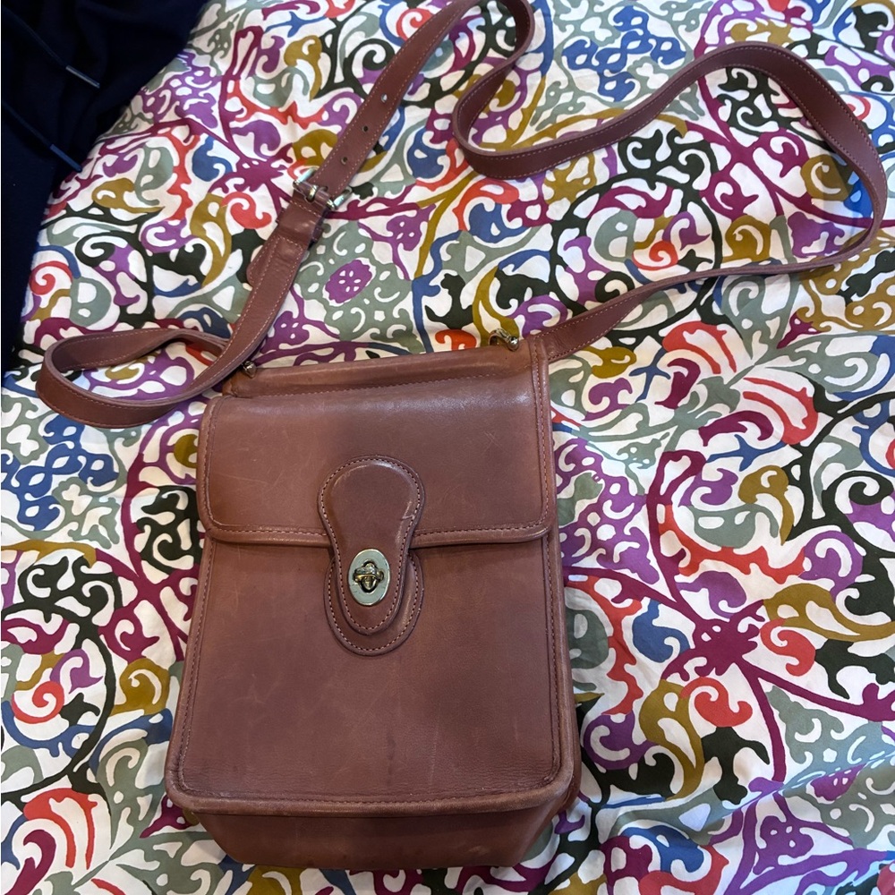 Vtg Coach Tan Leather Messenger Bag